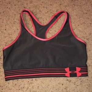 Under Armour - gray sports bra